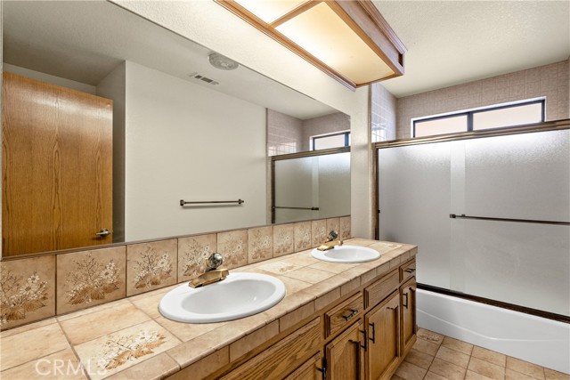 Image 25 of 51 For 26555 Lore Heights Court