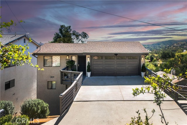 Front Image Thumbnail for CRSR26043794