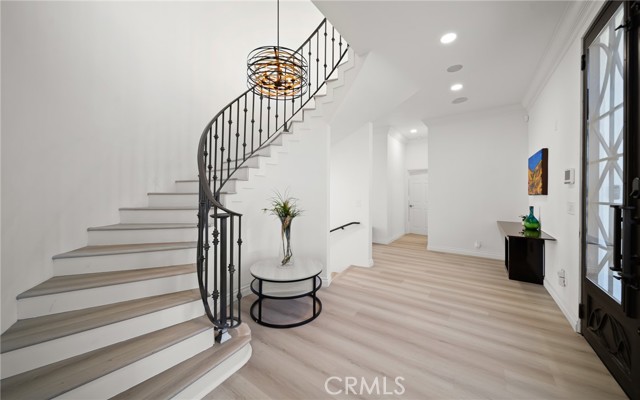 Detail Gallery Image 29 of 200 For 7930 Vulcan Dr, Los Angeles,  CA 90046 - 7 Beds | 8/1 Baths