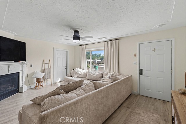 Detail Gallery Image 6 of 45 For 2360 Fir Ave, Merced,  CA 95348 - 3 Beds | 2 Baths