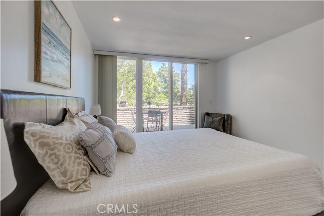 Detail Gallery Image 23 of 30 For 5901 Canterbury Dr #12,  Culver City,  CA 90230 - 2 Beds | 2 Baths