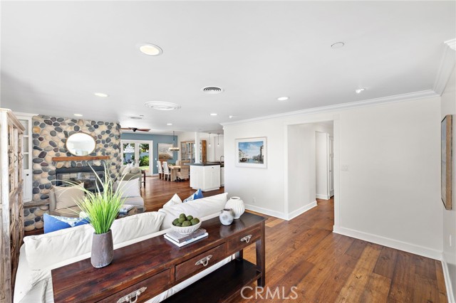 Detail Gallery Image 6 of 61 For 204 Esplanade, San Clemente,  CA 92672 - 4 Beds | 2/1 Baths
