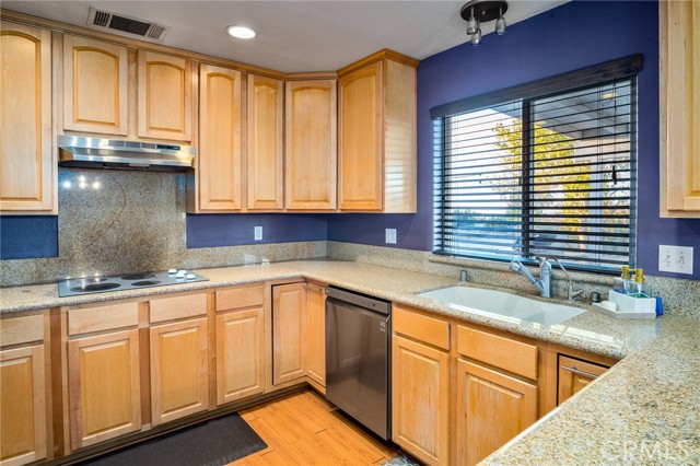 Detail Gallery Image 10 of 44 For 388 Calaveras Rd, Pinon Hills,  CA 92372 - 3 Beds | 2 Baths