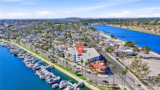 Detail Gallery Image 64 of 70 For 383 Bay Shore #203,  Long Beach,  CA 90803 - 2 Beds | 2 Baths