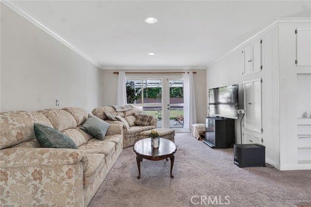 Detail Gallery Image 7 of 33 For 22249 Runnymede St, Canoga Park,  CA 91303 - 2 Beds | 2 Baths