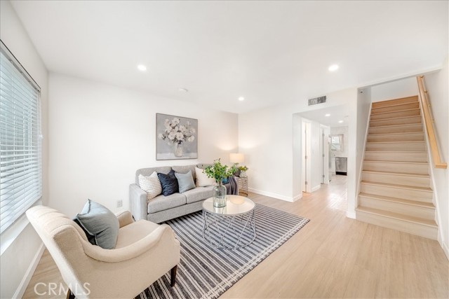 Detail Gallery Image 5 of 25 For 2525 Jefferson St #B,  Carlsbad,  CA 92008 - 2 Beds | 1/1 Baths