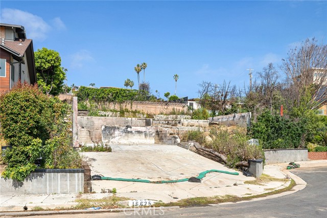 Detail Gallery Image 16 of 23 For 16625 Marquez Ter, Pacific Palisades,  CA 90272 - – Beds | – Baths