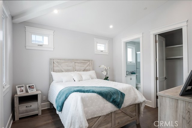 592 30th Street, Manhattan Beach, California 90266, 5 Bedrooms Bedrooms, ,6 BathroomsBathrooms,Residential,Sold,30th,SB20102255