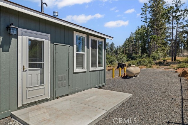 13872 S Park Drive, Magalia CA: https://media.crmls.org/medias/14ddb7d3-87ab-494f-918a-57302b7b929e.jpg