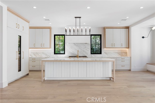 577 36th Street, Manhattan Beach, California 90266, 5 Bedrooms Bedrooms, ,5 BathroomsBathrooms,Residential,Sold,36th,SB21113889