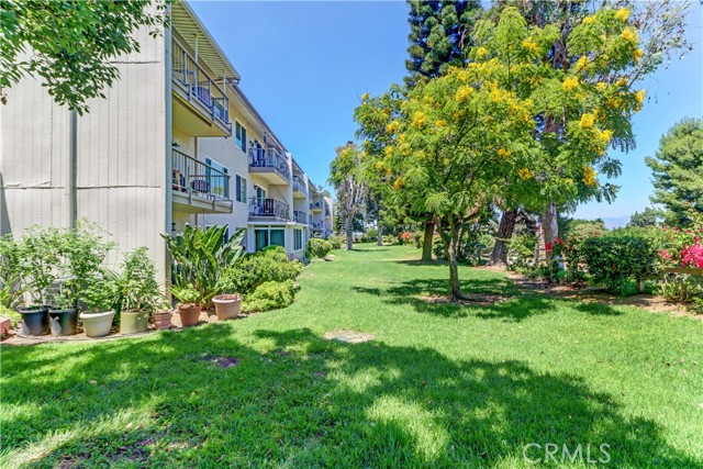 Detail Gallery Image 34 of 36 For 3365 Punta Alta 2f,  Laguna Woods,  CA 92637 - 1 Beds | 1/1 Baths