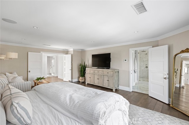 Detail Gallery Image 51 of 73 For 1606 Lincoln Ln, Newport Beach,  CA 92660 - 5 Beds | 3/1 Baths