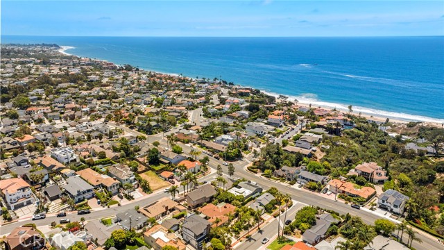 Detail Gallery Image 3 of 46 For 229 W Avenida Cordoba, San Clemente,  CA 92672 - 4 Beds | 2 Baths