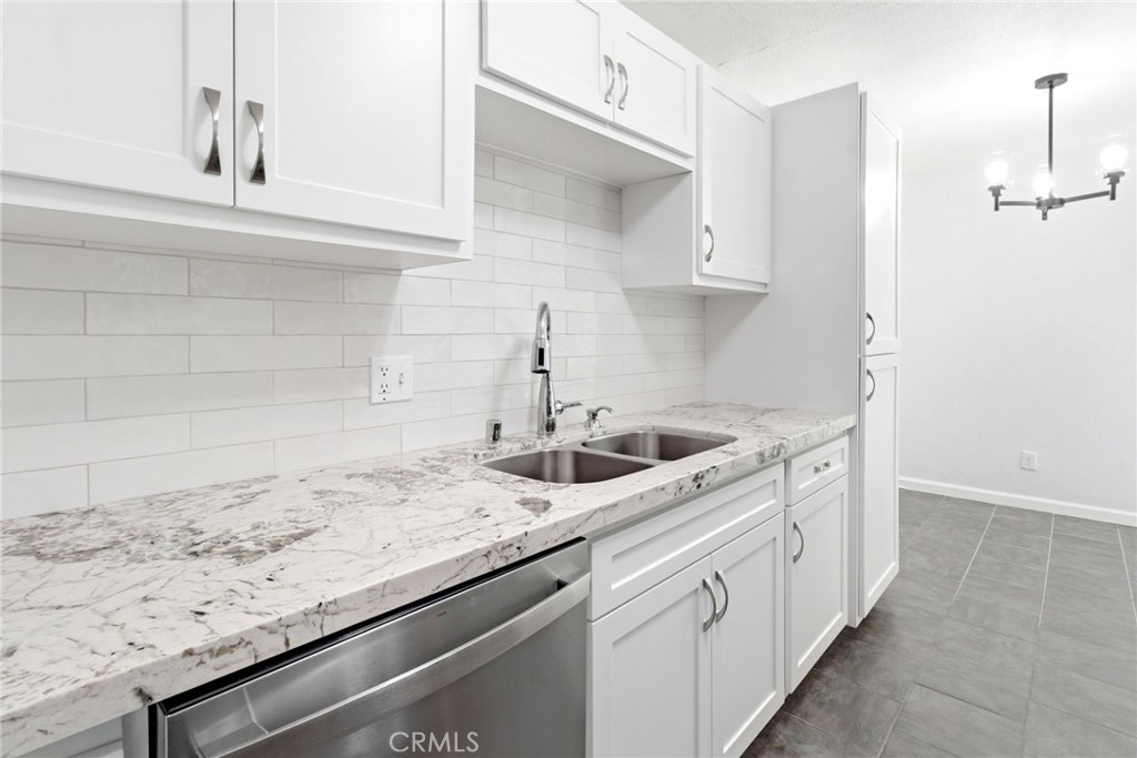 6416 Friars - photo 8