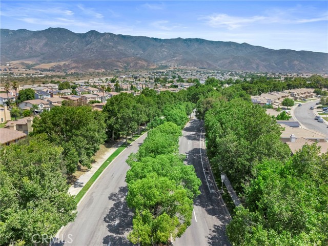 14998 Mustang Lane, Fontana CA: https://media.crmls.org/medias/14e201e5-eb82-4829-801d-8f74830c3e23.jpg