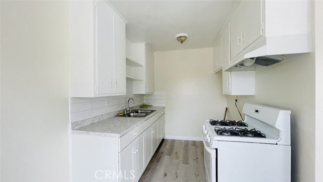 1083 Gaviota Avenue, Long Beach CA: https://media.crmls.org/medias/14e23a1e-b9ab-4e6c-8886-97023b954b24.jpg