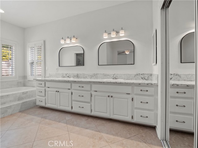 Image 22 of 53 For 15341 Iron Canyon