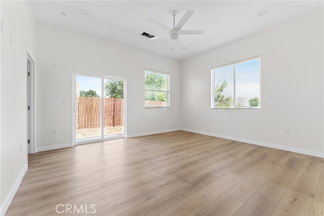 Detail Gallery Image 14 of 26 For 21640 Loop St, Tehachapi,  CA 93561 - 3 Beds | 2 Baths