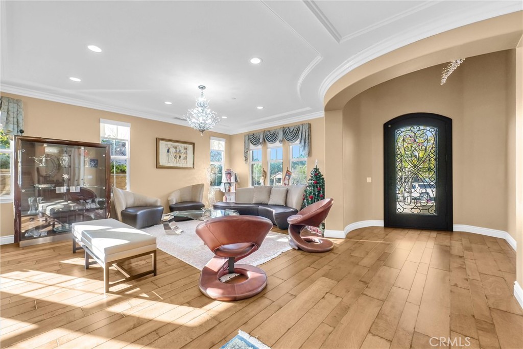 MLS #OC25275903 image #5