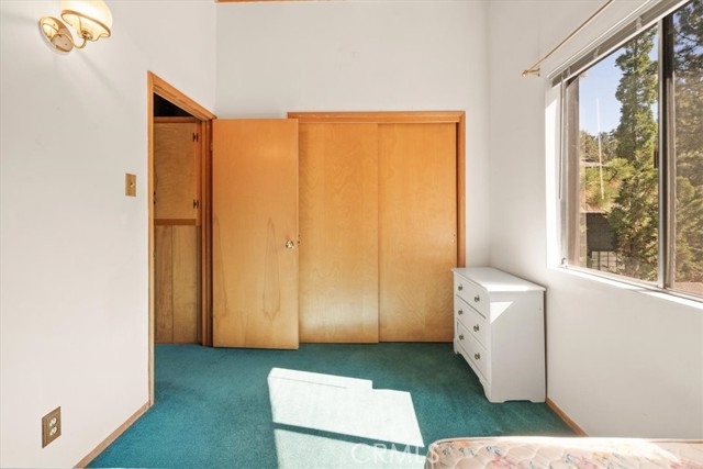 769 Lowe Drive, Big Bear Lake, CA 92315