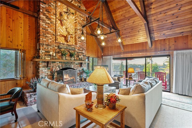 349 John Muir, Lake Arrowhead, CA 92352