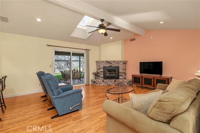 Image 4 of 21 For 156 Greenfield Drive