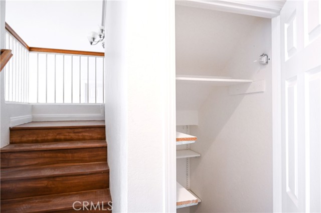 Detail Gallery Image 10 of 19 For 13605 Plato Dr, Moreno Valley,  CA 92553 - 3 Beds | 2/1 Baths