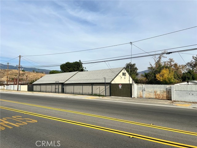 Detail Gallery Image 8 of 9 For 6937 Perris Hill Park Rd, San Bernardino,  CA 92404 - 2 Beds | 1/1 Baths