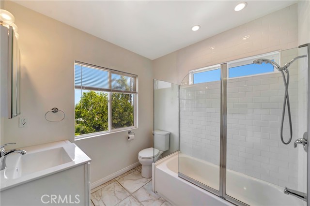 661 W 26th Street, San Pedro CA: https://media.crmls.org/medias/14e5adf6-c44d-4664-8d5d-89c4ff87bcac.jpg