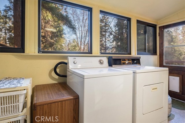 Detail Gallery Image 12 of 25 For 2615 S Old Stage Rd, Mount Shasta,  CA 96067 - 2 Beds | 1 Baths