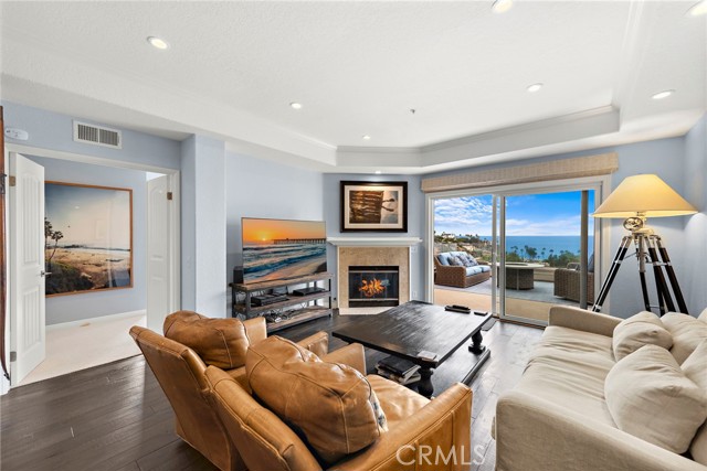 Detail Gallery Image 4 of 51 For 21732 Wesley Dr #6,  Laguna Beach,  CA 92651 - 2 Beds | 2 Baths