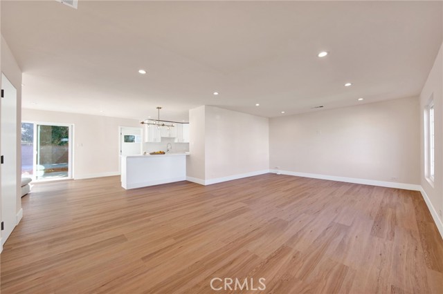 Detail Gallery Image 3 of 43 For 1026 W Avenue J7, Lancaster,  CA 93534 - 4 Beds | 2 Baths