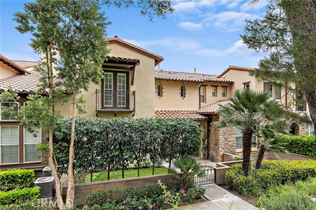 25 Saraceno, Newport Coast CA: https://media.crmls.org/medias/14e9ba0c-18de-4281-b491-b3f203395cd2.jpg