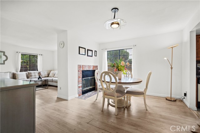 Detail Gallery Image 4 of 13 For 1029 S Reservoir St, Pomona,  CA 91766 - 3 Beds | 3 Baths
