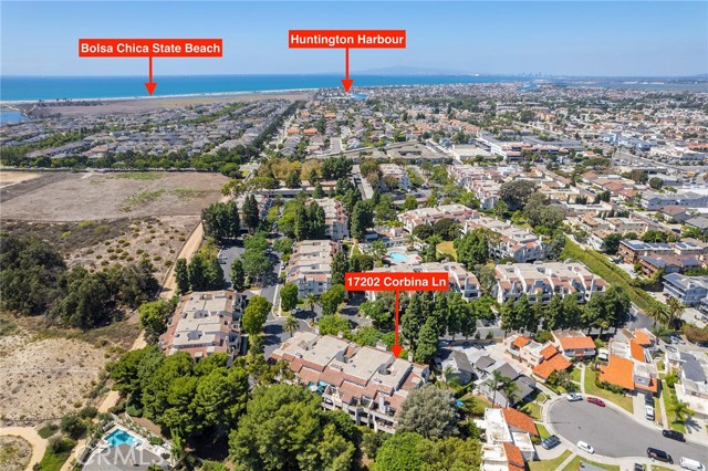 17202 Corbina Lane, Huntington Beach CA: https://media.crmls.org/medias/14e9ec91-8d30-4c0a-8d0a-d49d7279326d.jpg