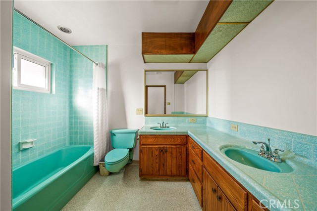 Detail Gallery Image 31 of 55 For 6107 Faculty, Lakewood,  CA 90712 - 5 Beds | 3/1 Baths