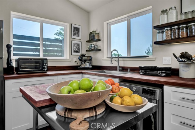 Detail Gallery Image 9 of 44 For 21018 Yankee Valley Rd, Hidden Valley Lake,  CA 95467 - 1 Beds | 1 Baths