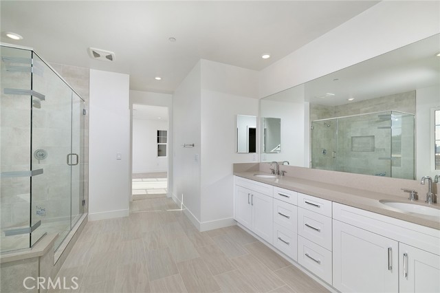 Detail Gallery Image 12 of 21 For 16033 Willow Ct, Whittier,  CA 90604 - 5 Beds | 4/1 Baths