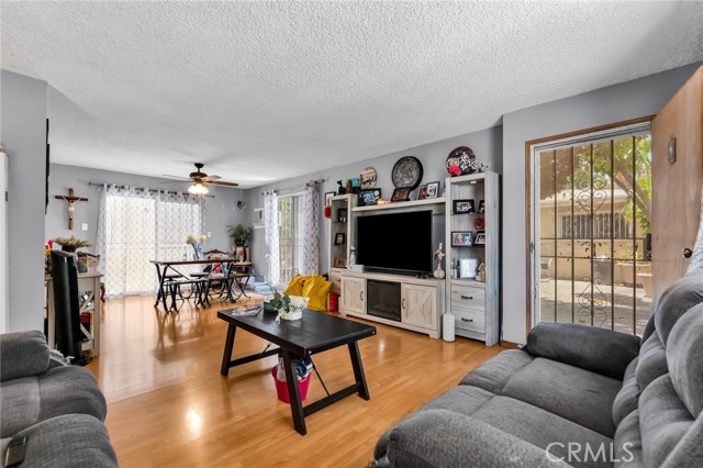 2660 Newell Street, County - Los Angeles CA: https://media.crmls.org/medias/14ec6cf2-987f-408e-bedd-60761bb468a7.jpg