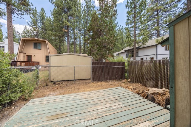 Detail Gallery Image 21 of 28 For 42587 Falcon Ave, Big Bear Lake,  CA 92315 - 2 Beds | 2 Baths