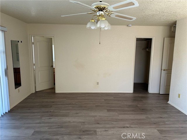 14572 Lighthouse Lane, Helendale CA: https://media.crmls.org/medias/14ec915c-aa88-4ed0-93c3-888c8ebab5dd.jpg