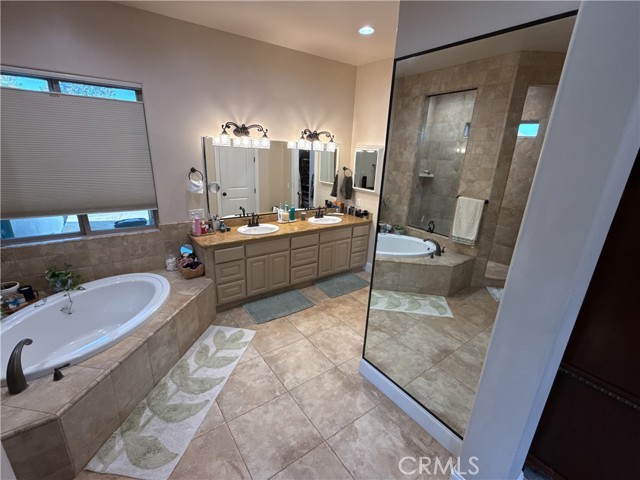 18 Tuscan Drive, Paradise CA: https://media.crmls.org/medias/14ecb308-ac58-4c76-b752-57e9e600d8bf.jpg