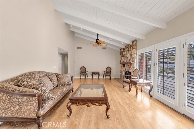 Detail Gallery Image 10 of 37 For 23230 Bigler St, Woodland Hills,  CA 91364 - 3 Beds | 2 Baths