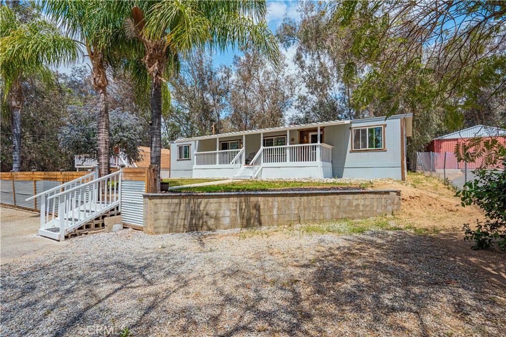 18318 Eucalyptus Avenue, Lake Elsinore, CA 92532