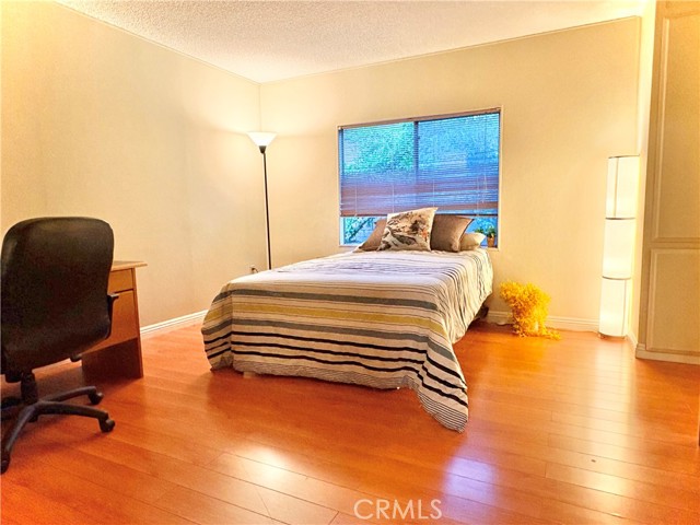 Detail Gallery Image 11 of 40 For 1919 W Coronet Ave #9,  Anaheim,  CA 92801 - 3 Beds | 2 Baths