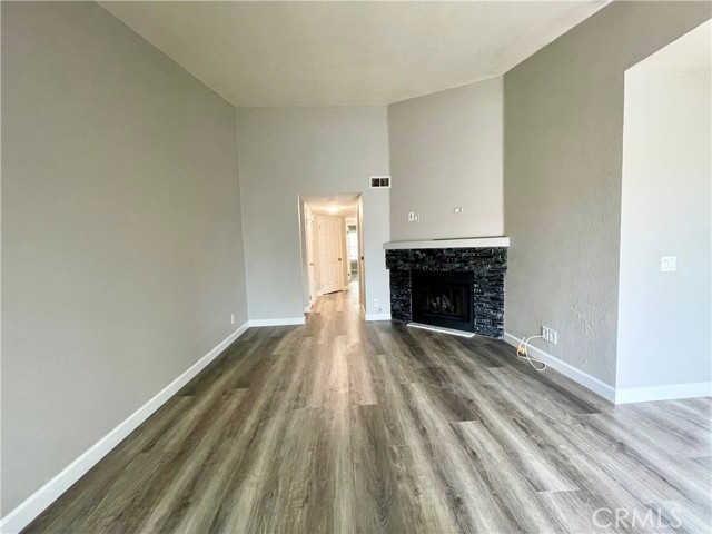 Detail Gallery Image 6 of 22 For 9753 La Jolla Dr #C,  Rancho Cucamonga,  CA 91701 - 2 Beds | 2 Baths