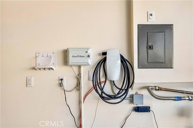 Detail Gallery Image 24 of 33 For 2872 Santa Fiora, Corona,  CA 92882 - 5 Beds | 3 Baths