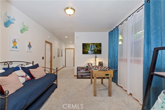 Detail Gallery Image 18 of 34 For 27696 St Bernard Ln, Lake Arrowhead,  CA 92352 - 3 Beds | 2/1 Baths