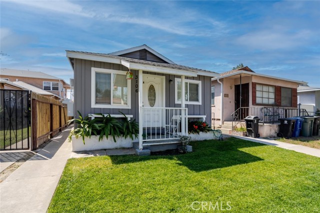 Detail Gallery Image 2 of 22 For 3106 W Victory #C,  Burbank,  CA 91505 - 1 Beds | 1 Baths