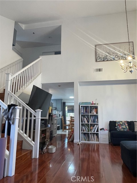 Detail Gallery Image 4 of 18 For 130 Ashbrook Lane, Pomona,  CA 91766 - 4 Beds | 3 Baths